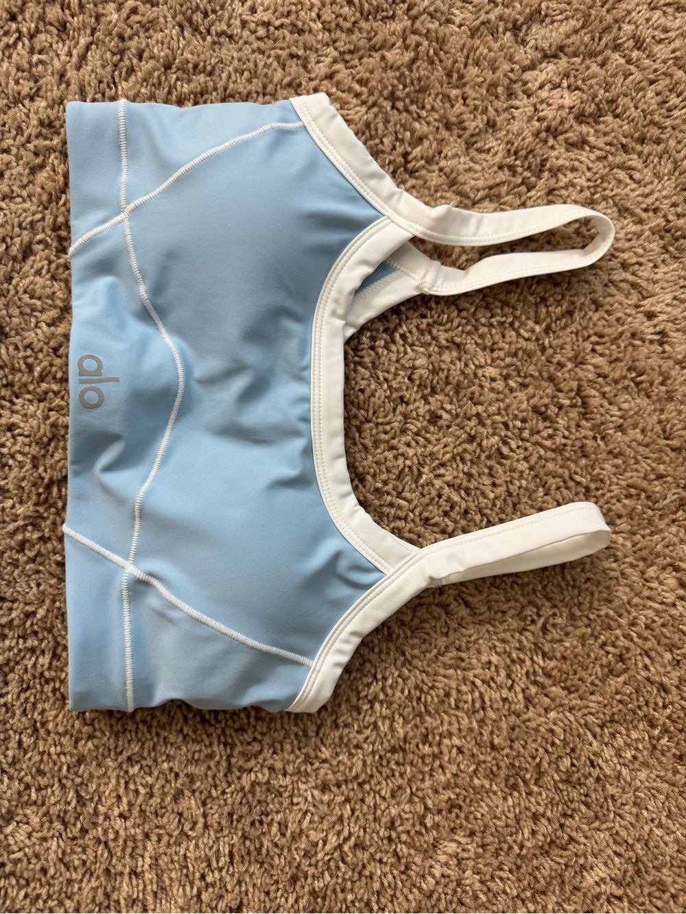 ALO Yoga Sky Blue Sports Bra and Flare Leggings Set with White Trim - Picture 2 of 4